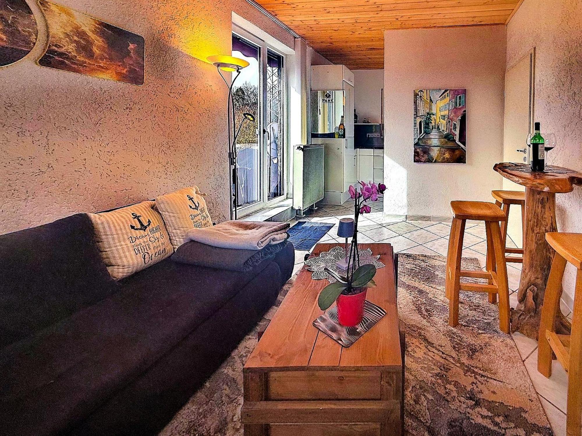 Lea'S Residence Kindsbach Екстериор снимка
